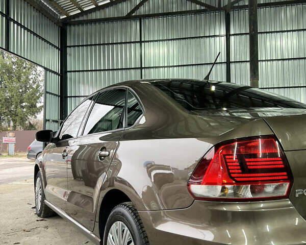 Коричневый Фольксваген Поло, объемом двигателя 1.57 л и пробегом 247 тыс. км за 8600 $, фото 6 на Automoto.ua