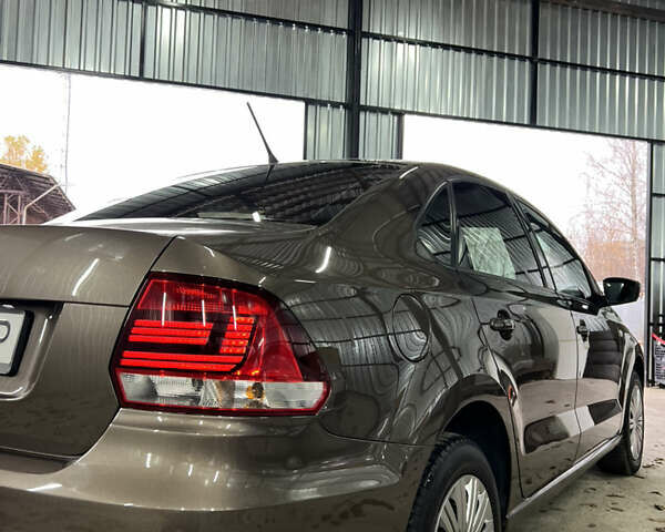 Коричневый Фольксваген Поло, объемом двигателя 1.57 л и пробегом 247 тыс. км за 8600 $, фото 7 на Automoto.ua