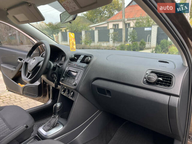 Коричневый Фольксваген Поло, объемом двигателя 1.6 л и пробегом 104 тыс. км за 10700 $, фото 17 на Automoto.ua