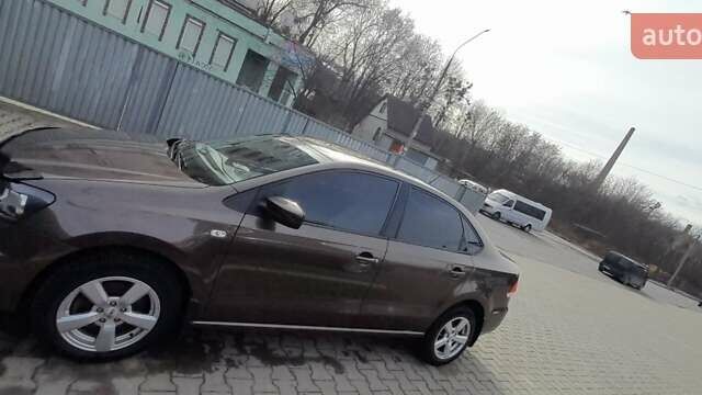 Коричневый Фольксваген Поло, объемом двигателя 1.6 л и пробегом 102 тыс. км за 10000 $, фото 3 на Automoto.ua