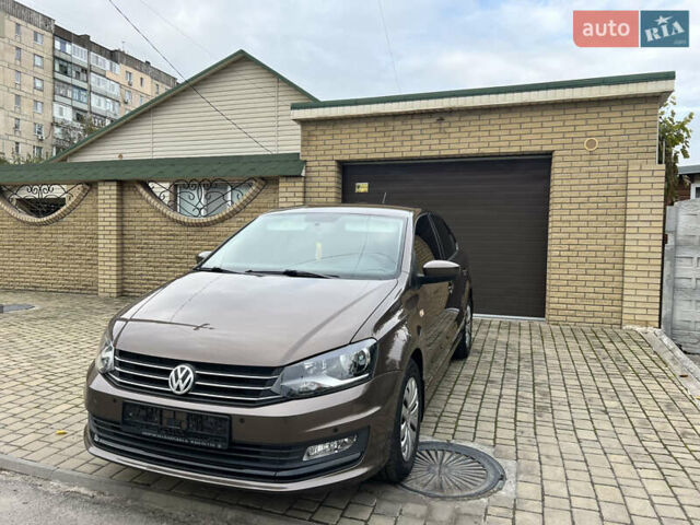 Коричневый Фольксваген Поло, объемом двигателя 1.6 л и пробегом 104 тыс. км за 10700 $, фото 1 на Automoto.ua