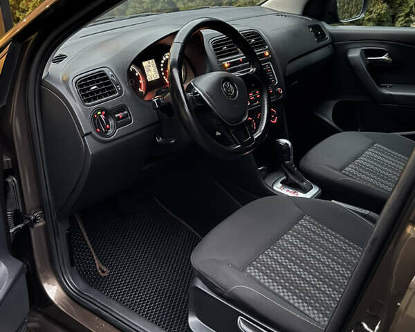 Коричневый Фольксваген Поло, объемом двигателя 1.6 л и пробегом 87 тыс. км за 11500 $, фото 16 на Automoto.ua