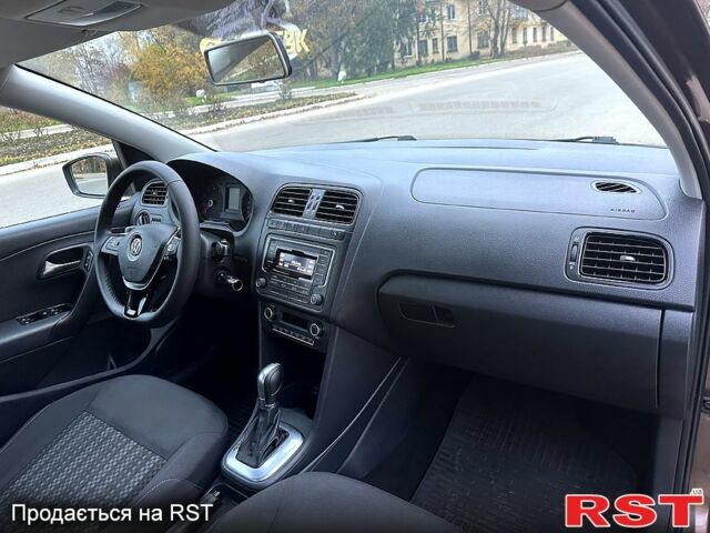 Коричневый Фольксваген Поло, объемом двигателя 1.4 л и пробегом 71 тыс. км за 10800 $, фото 6 на Automoto.ua