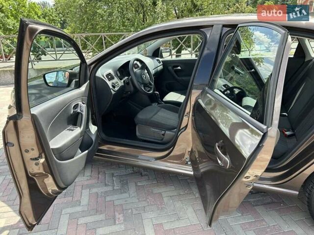 Коричневый Фольксваген Поло, объемом двигателя 1.4 л и пробегом 97 тыс. км за 9700 $, фото 10 на Automoto.ua