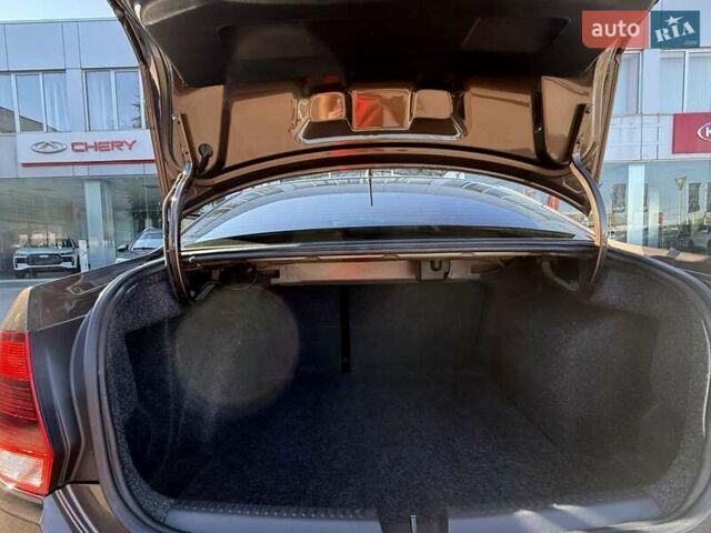 Коричневый Фольксваген Поло, объемом двигателя 1.39 л и пробегом 84 тыс. км за 10200 $, фото 4 на Automoto.ua