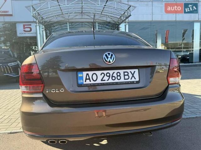 Коричневый Фольксваген Поло, объемом двигателя 1.39 л и пробегом 84 тыс. км за 10200 $, фото 6 на Automoto.ua