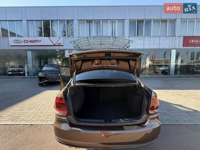 Коричневый Фольксваген Поло, объемом двигателя 1.39 л и пробегом 84 тыс. км за 10200 $, фото 14 на Automoto.ua