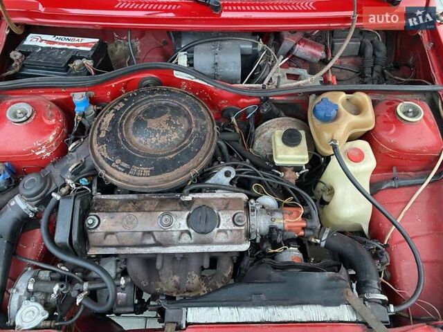 Красный Фольксваген Поло, объемом двигателя 0 л и пробегом 221 тыс. км за 750 $, фото 9 на Automoto.ua