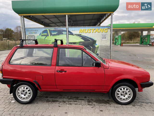 Красный Фольксваген Поло, объемом двигателя 1.1 л и пробегом 718 тыс. км за 1700 $, фото 4 на Automoto.ua