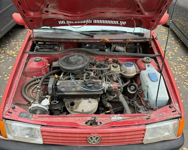 Красный Фольксваген Поло, объемом двигателя 1.2 л и пробегом 20 тыс. км за 1100 $, фото 4 на Automoto.ua