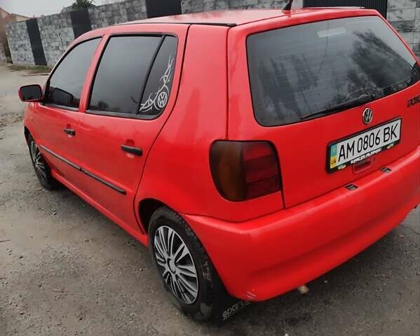 Красный Фольксваген Поло, объемом двигателя 1 л и пробегом 286 тыс. км за 1900 $, фото 12 на Automoto.ua