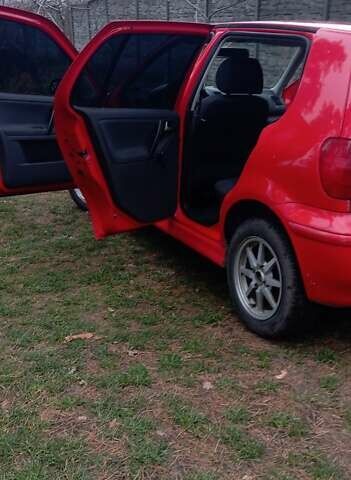 Красный Фольксваген Поло, объемом двигателя 1.4 л и пробегом 277 тыс. км за 3800 $, фото 18 на Automoto.ua