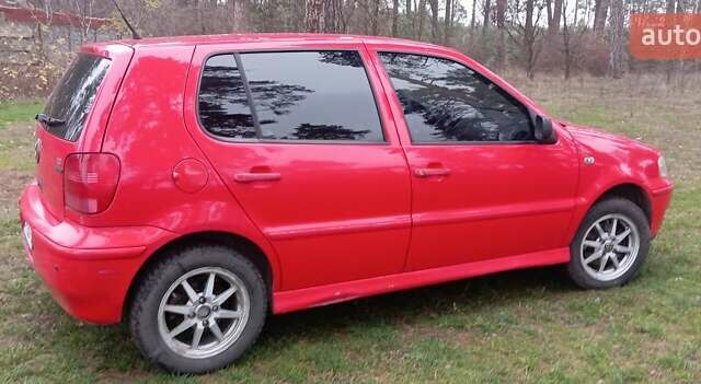 Красный Фольксваген Поло, объемом двигателя 1.4 л и пробегом 277 тыс. км за 3800 $, фото 2 на Automoto.ua