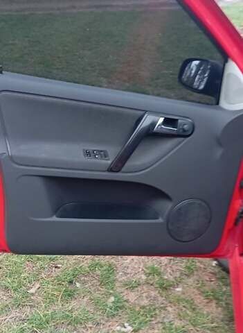 Красный Фольксваген Поло, объемом двигателя 1.4 л и пробегом 277 тыс. км за 3800 $, фото 17 на Automoto.ua