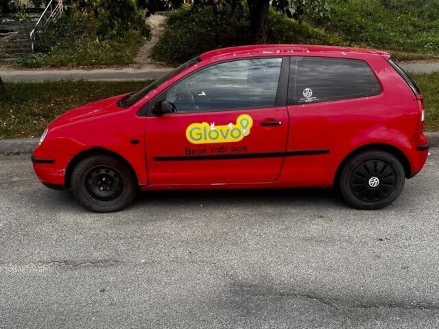 Красный Фольксваген Поло, объемом двигателя 1.4 л и пробегом 290 тыс. км за 2500 $, фото 1 на Automoto.ua