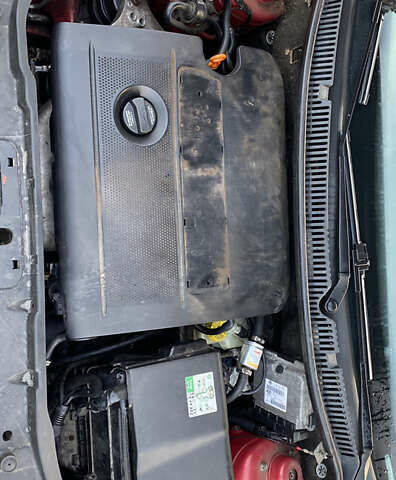 Красный Фольксваген Поло, объемом двигателя 1.4 л и пробегом 232 тыс. км за 3650 $, фото 12 на Automoto.ua