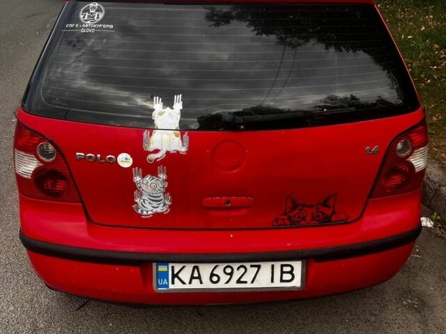 Красный Фольксваген Поло, объемом двигателя 1.4 л и пробегом 290 тыс. км за 2500 $, фото 2 на Automoto.ua