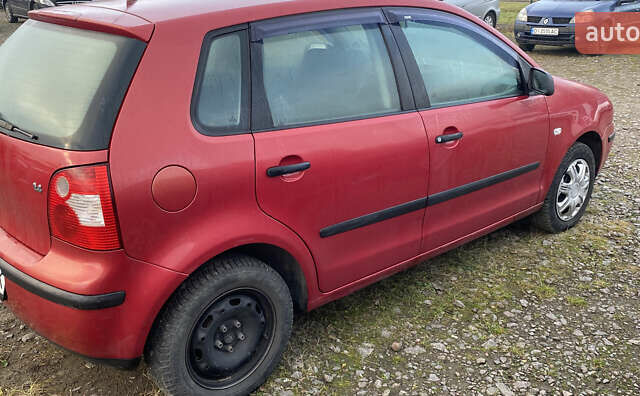 Красный Фольксваген Поло, объемом двигателя 1.4 л и пробегом 232 тыс. км за 3650 $, фото 2 на Automoto.ua