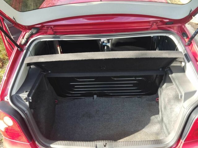 Красный Фольксваген Поло, объемом двигателя 1.4 л и пробегом 160 тыс. км за 5000 $, фото 13 на Automoto.ua