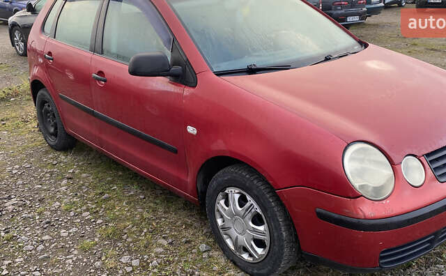 Красный Фольксваген Поло, объемом двигателя 1.4 л и пробегом 232 тыс. км за 3650 $, фото 1 на Automoto.ua
