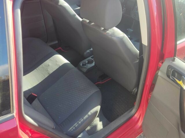 Красный Фольксваген Поло, объемом двигателя 1.4 л и пробегом 160 тыс. км за 5000 $, фото 11 на Automoto.ua