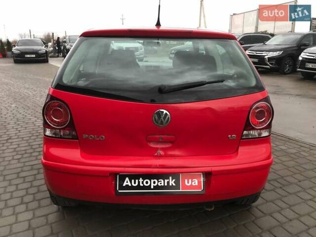 Червоний Фольксваген Поло, об'ємом двигуна 1.2 л та пробігом 190 тис. км за 2490 $, фото 5 на Automoto.ua