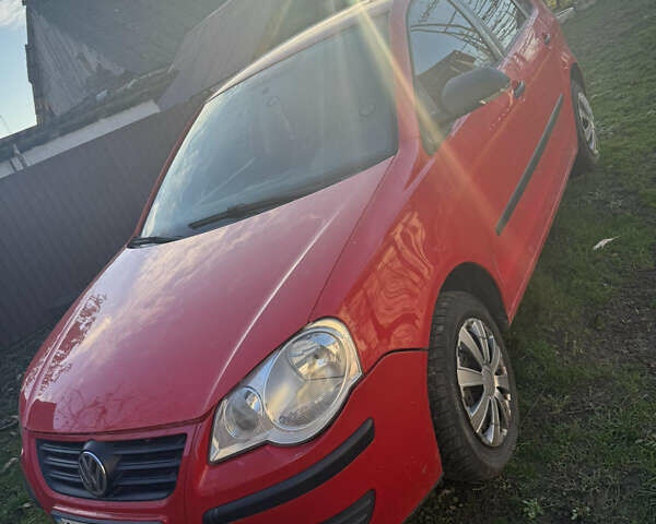 Красный Фольксваген Поло, объемом двигателя 1.2 л и пробегом 175 тыс. км за 3000 $, фото 7 на Automoto.ua