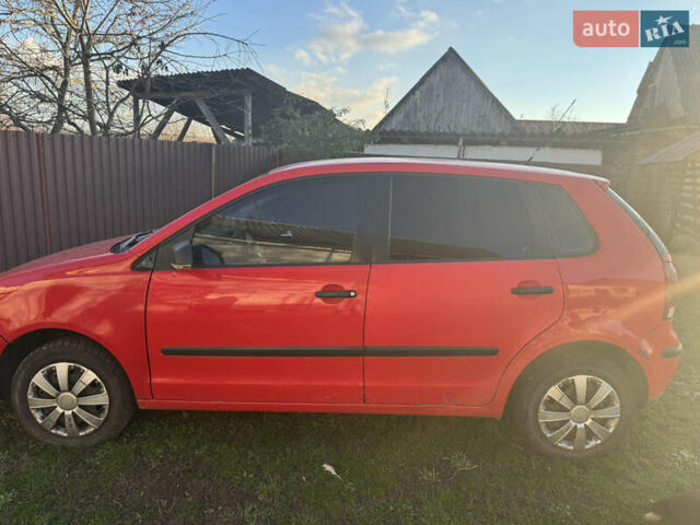 Красный Фольксваген Поло, объемом двигателя 1.2 л и пробегом 175 тыс. км за 3000 $, фото 9 на Automoto.ua