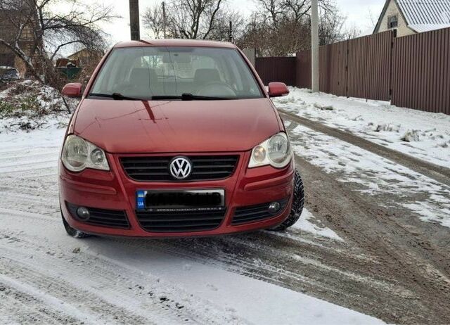 Червоний Фольксваген Поло, об'ємом двигуна 1.4 л та пробігом 220 тис. км за 4100 $, фото 11 на Automoto.ua