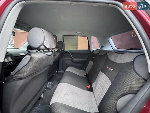 Красный Фольксваген Поло, объемом двигателя 1.4 л и пробегом 235 тыс. км за 5500 $, фото 21 на Automoto.ua