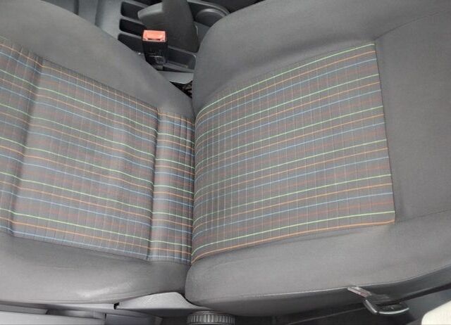 Червоний Фольксваген Поло, об'ємом двигуна 1.4 л та пробігом 220 тис. км за 4100 $, фото 6 на Automoto.ua