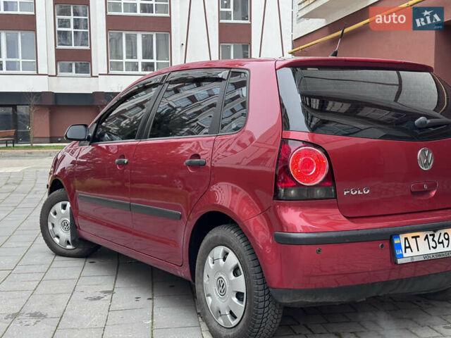 Красный Фольксваген Поло, объемом двигателя 1.4 л и пробегом 235 тыс. км за 5500 $, фото 11 на Automoto.ua