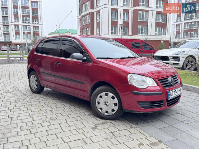 Красный Фольксваген Поло, объемом двигателя 1.4 л и пробегом 235 тыс. км за 5500 $, фото 7 на Automoto.ua