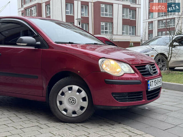 Красный Фольксваген Поло, объемом двигателя 1.4 л и пробегом 235 тыс. км за 5500 $, фото 13 на Automoto.ua