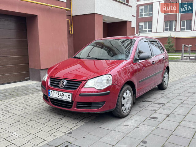 Красный Фольксваген Поло, объемом двигателя 1.4 л и пробегом 235 тыс. км за 5500 $, фото 3 на Automoto.ua