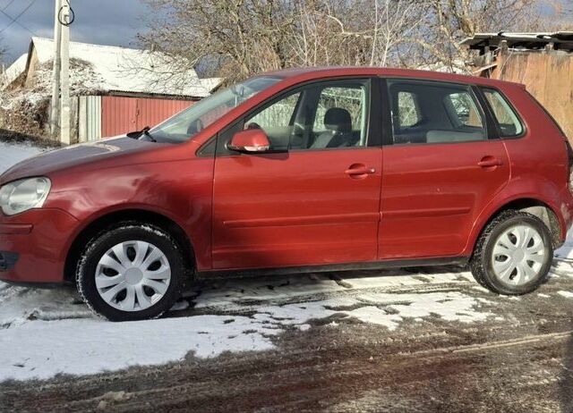 Красный Фольксваген Поло, объемом двигателя 1.4 л и пробегом 225 тыс. км за 4100 $, фото 15 на Automoto.ua