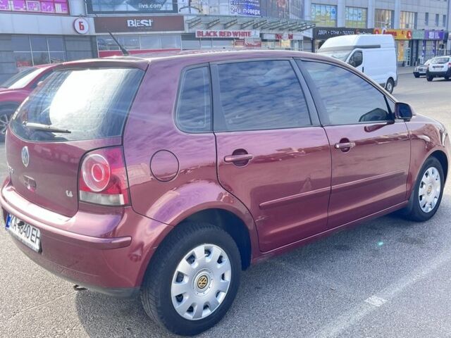 Червоний Фольксваген Поло, об'ємом двигуна 1.4 л та пробігом 178 тис. км за 5300 $, фото 3 на Automoto.ua