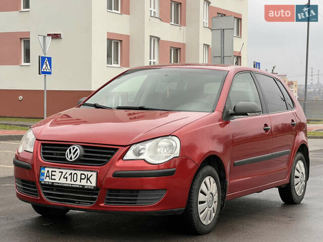 Червоний Фольксваген Поло, об'ємом двигуна 1.4 л та пробігом 180 тис. км за 6000 $, фото 2 на Automoto.ua