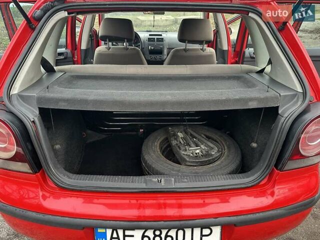 Красный Фольксваген Поло, объемом двигателя 1.4 л и пробегом 202 тыс. км за 4900 $, фото 13 на Automoto.ua