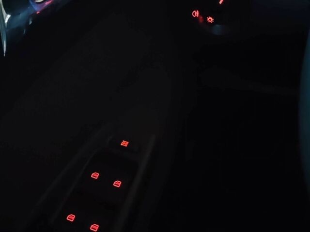 Красный Фольксваген Поло, объемом двигателя 1.4 л и пробегом 240 тыс. км за 4950 $, фото 23 на Automoto.ua