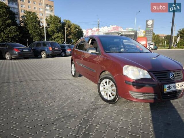 Червоний Фольксваген Поло, об'ємом двигуна 1.39 л та пробігом 339 тис. км за 3850 $, фото 6 на Automoto.ua