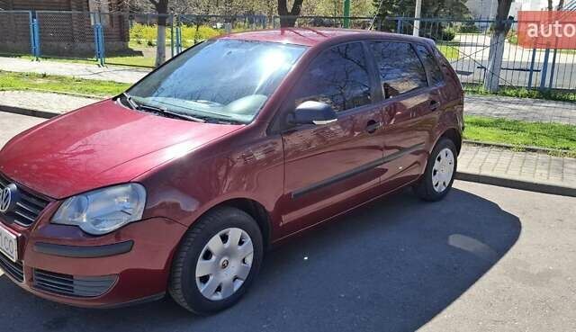 Червоний Фольксваген Поло, об'ємом двигуна 1.4 л та пробігом 202 тис. км за 5699 $, фото 10 на Automoto.ua