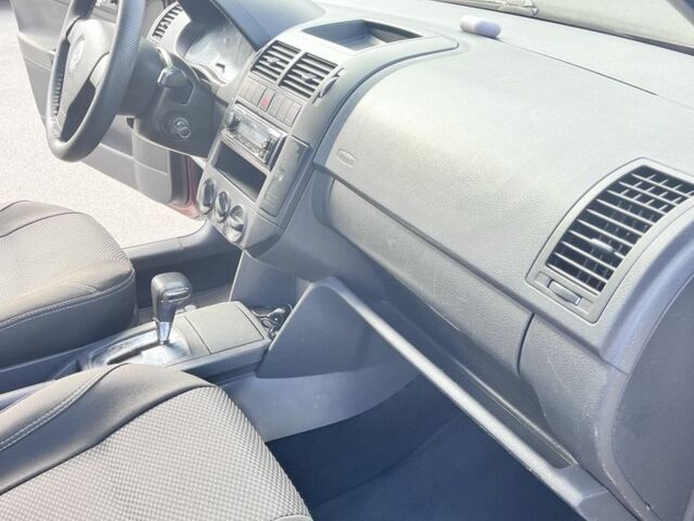 Червоний Фольксваген Поло, об'ємом двигуна 1.4 л та пробігом 178 тис. км за 5300 $, фото 10 на Automoto.ua