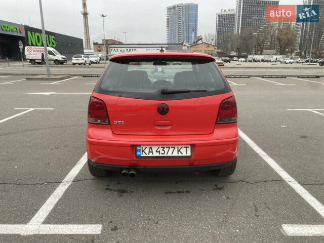Красный Фольксваген Поло, объемом двигателя 1.78 л и пробегом 265 тыс. км за 7000 $, фото 2 на Automoto.ua