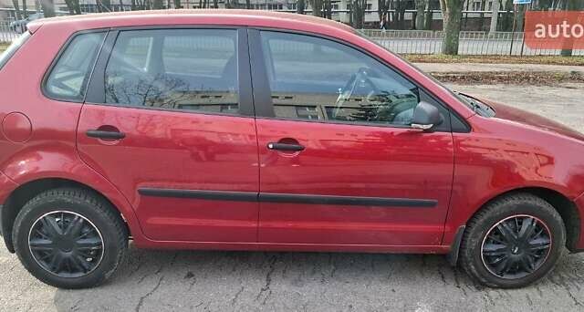 Красный Фольксваген Поло, объемом двигателя 1.4 л и пробегом 99 тыс. км за 6599 $, фото 2 на Automoto.ua