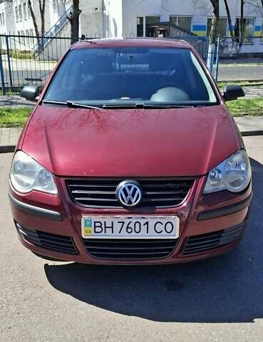 Червоний Фольксваген Поло, об'ємом двигуна 1.4 л та пробігом 202 тис. км за 5699 $, фото 11 на Automoto.ua