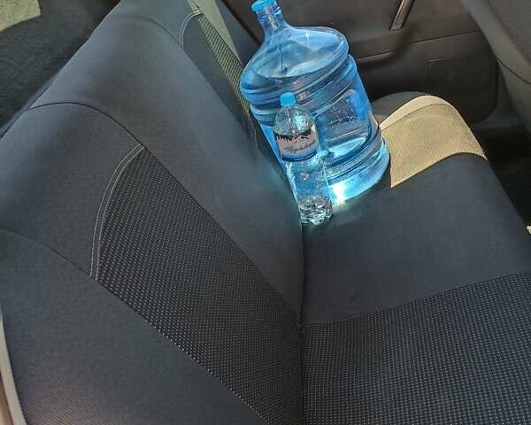 Червоний Фольксваген Поло, об'ємом двигуна 1.4 л та пробігом 262 тис. км за 4200 $, фото 13 на Automoto.ua