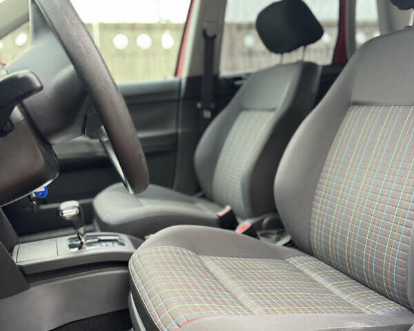 Красный Фольксваген Поло, объемом двигателя 1.39 л и пробегом 109 тыс. км за 6000 $, фото 10 на Automoto.ua