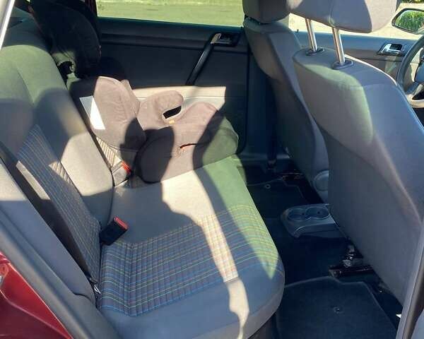 Красный Фольксваген Поло, объемом двигателя 1.4 л и пробегом 215 тыс. км за 4500 $, фото 5 на Automoto.ua