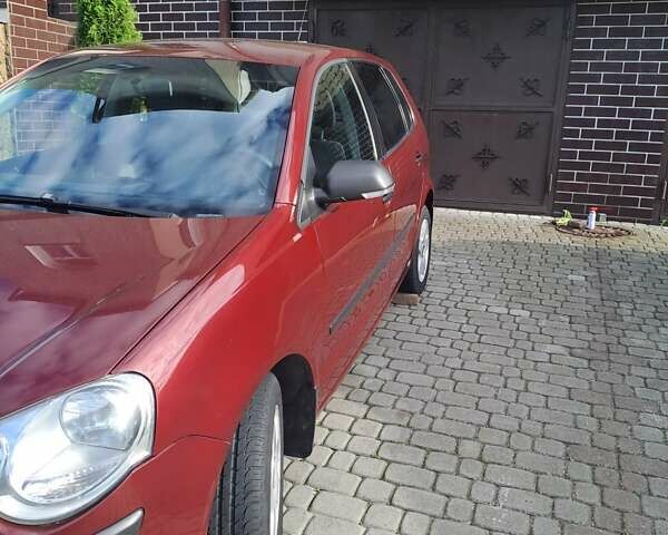 Червоний Фольксваген Поло, об'ємом двигуна 1.39 л та пробігом 189 тис. км за 5500 $, фото 11 на Automoto.ua